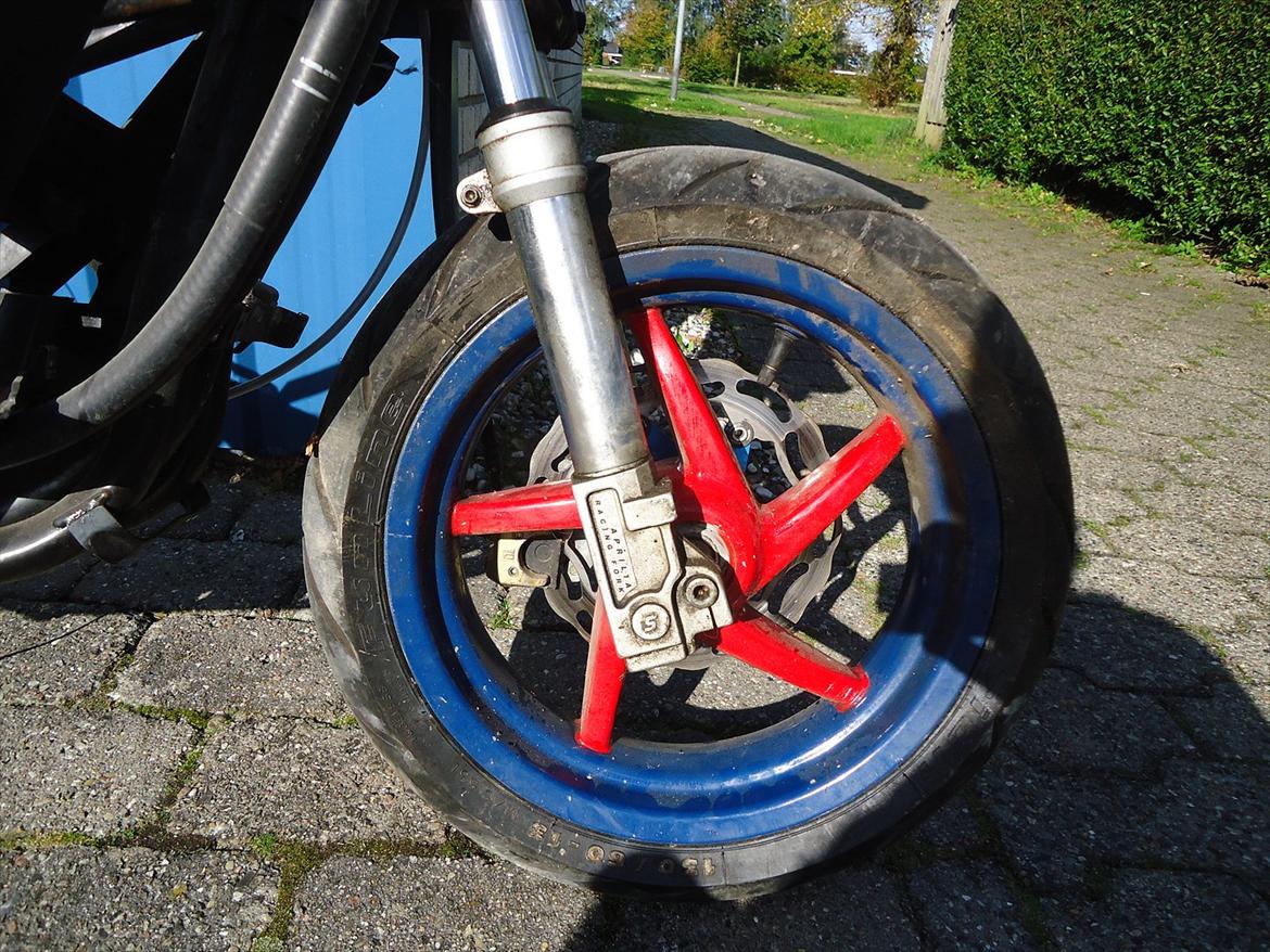 Aprilia SR50 R Factory - Spiderman Edition - Forfælg efter let afpudsning. billede 32