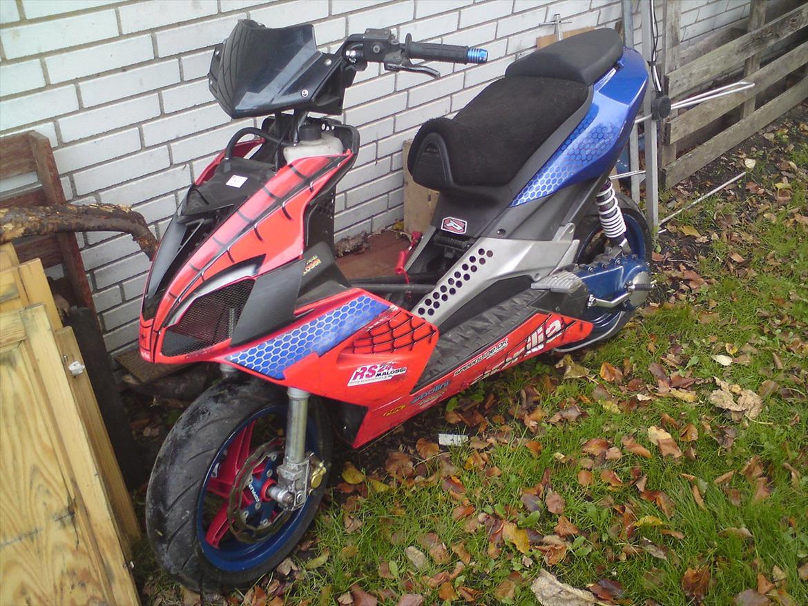 Aprilia SR50 R Factory - Spiderman Edition - Ude efter gen-samling. billede 53