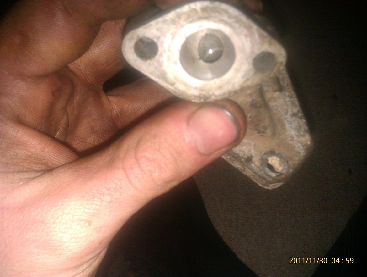 renovering af honda melody motor - en eller anden mongol har været ved og bore studsen op.. :'( billede 7