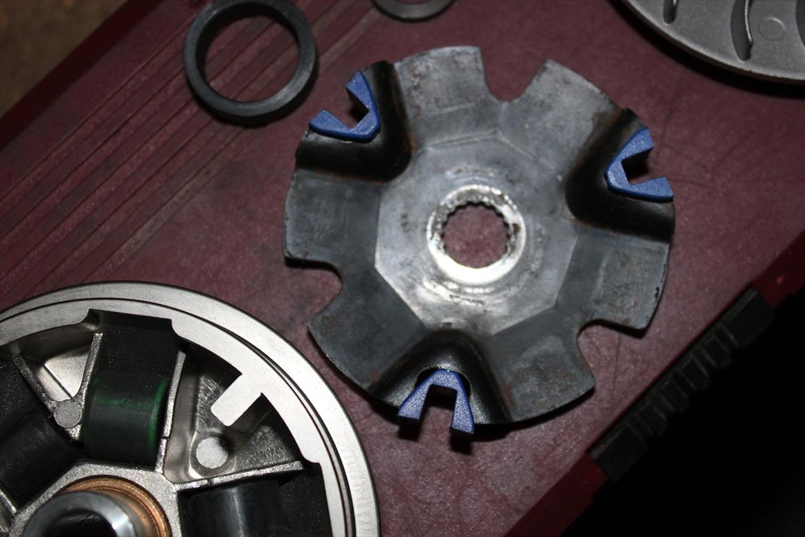 Hjælp til Mina vario. - Malossi bagplade fra min rigtige Malossi Multivario. billede 2