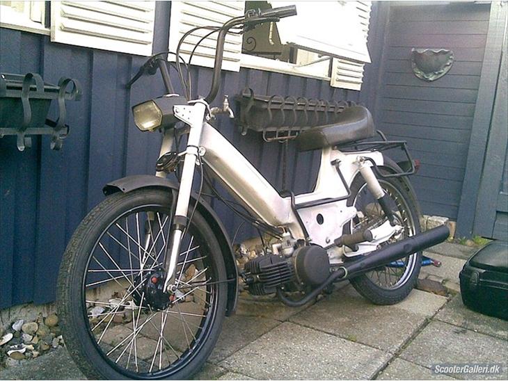 {{currentPhoto.altText}} billede {{currentPhoto.number}}