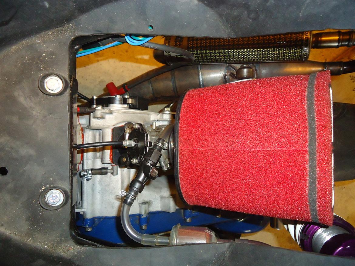 Aprilia SR50 R Factory - Spiderman Edition - Gas kabel og benzinslange sat på. billede 143