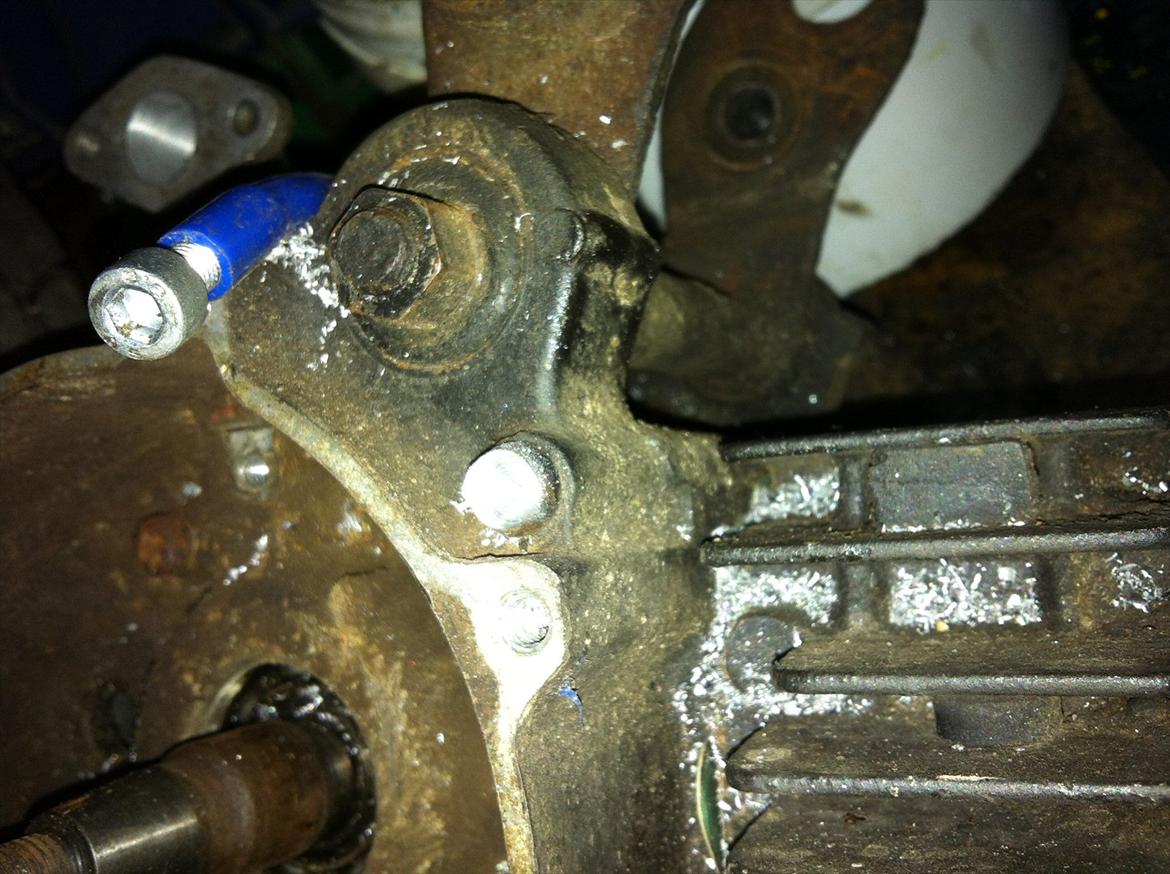 FZ50 renovering! - 2. skrue der skulle bores ud. billede 20