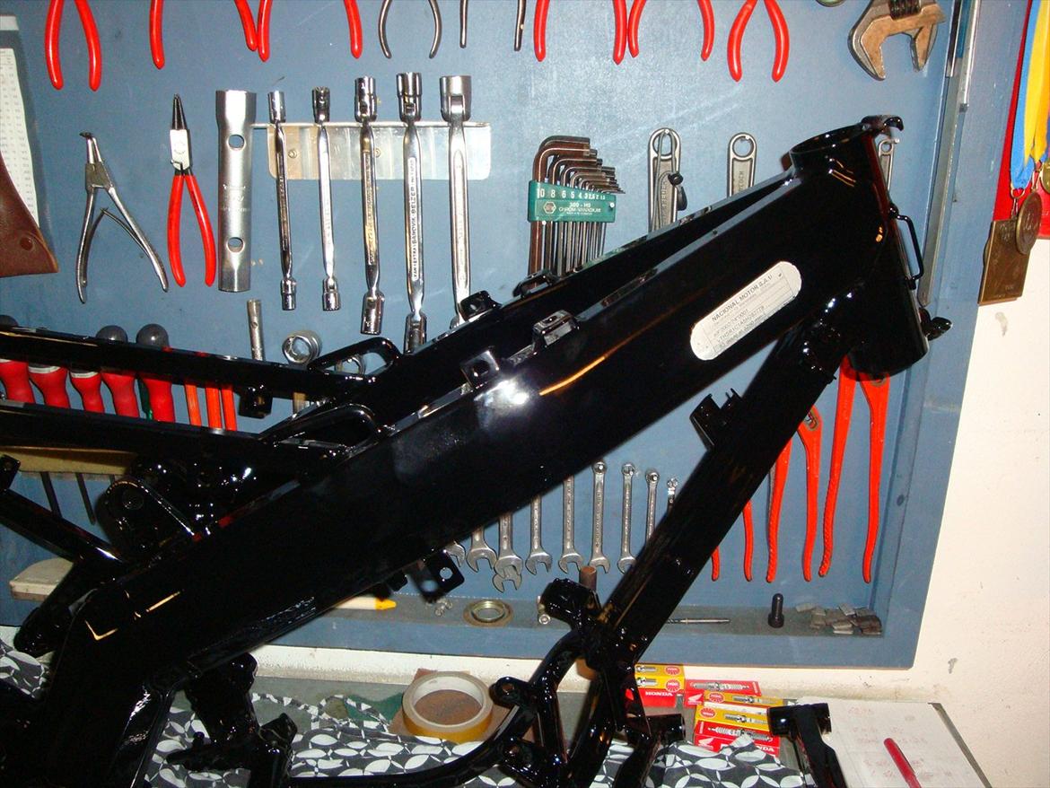 Derbi Senda renovering - Så kom delene fra maler :)  billede 37