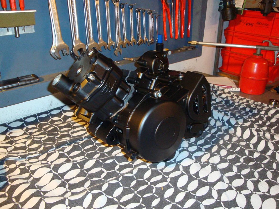 Derbi Senda renovering - En hurtig samling af motor (just for show:D) billede 75