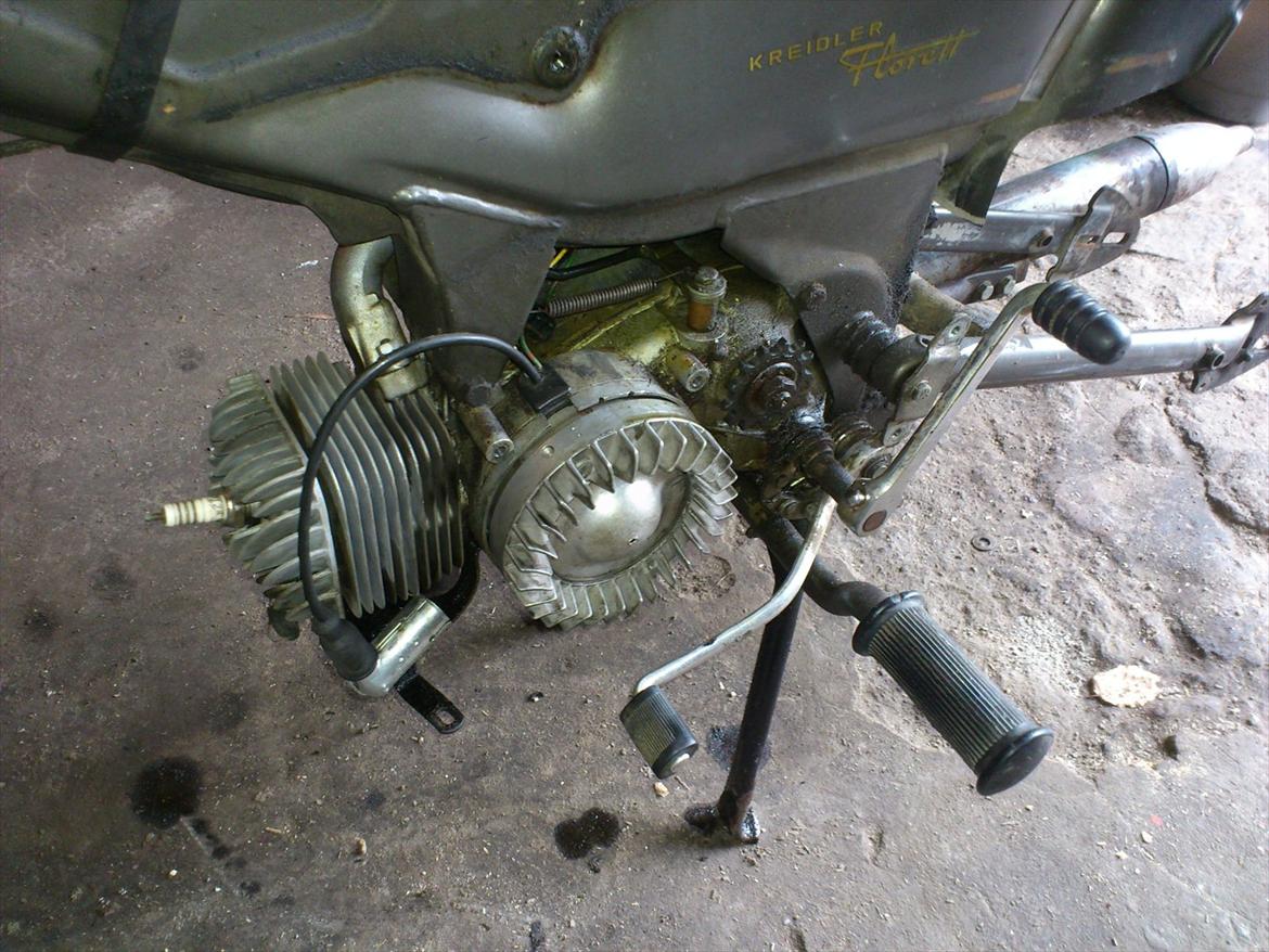 Kreidler florett GT 1967 - skidt og snavs er der nok af, efter 45 år. billede 14