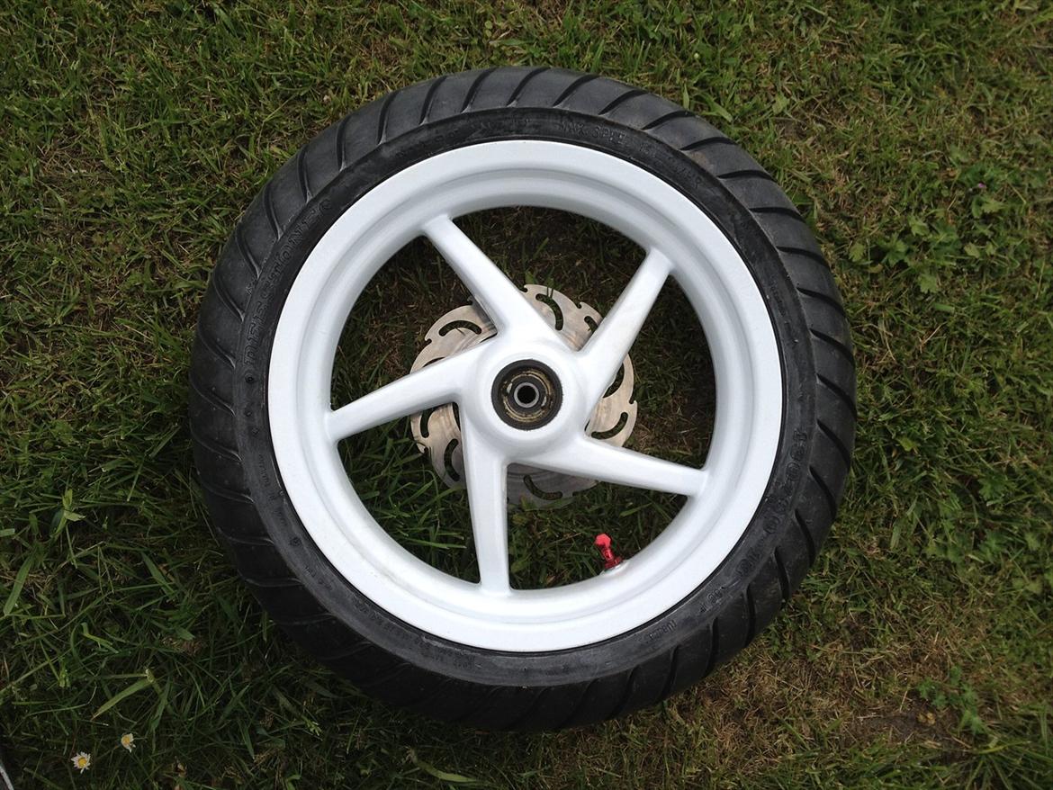 efter sandblæsning af stel og motor  - for fælg det med nye dæk på billede 9