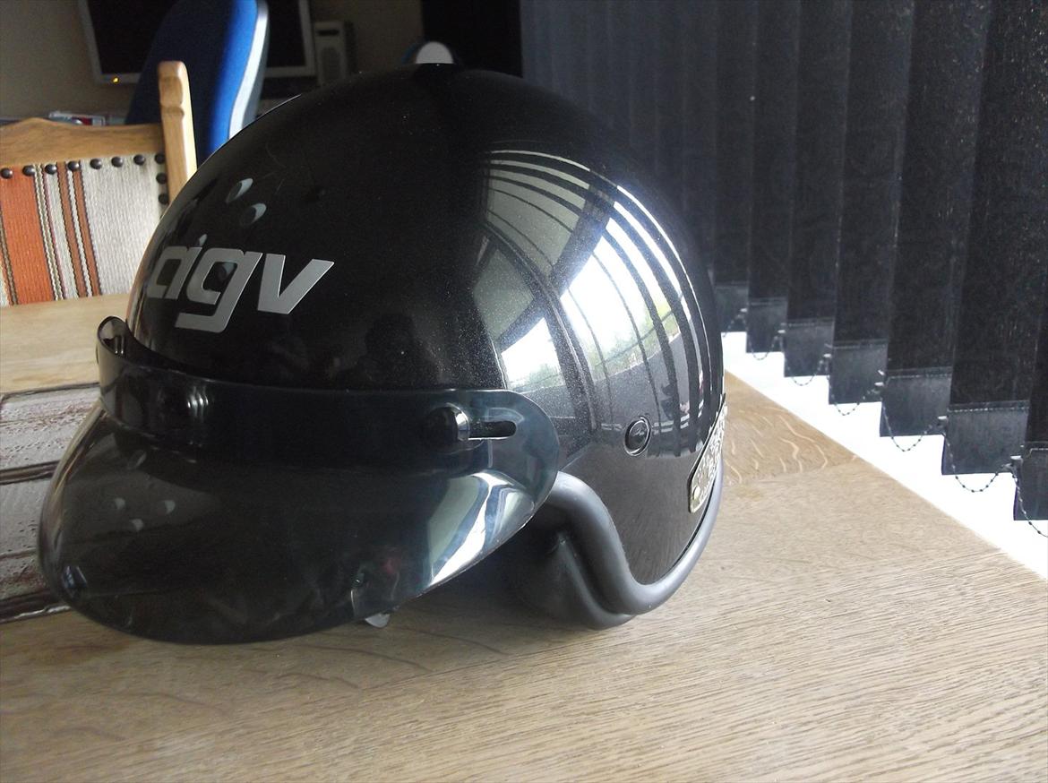 AGV hjelm billede 4