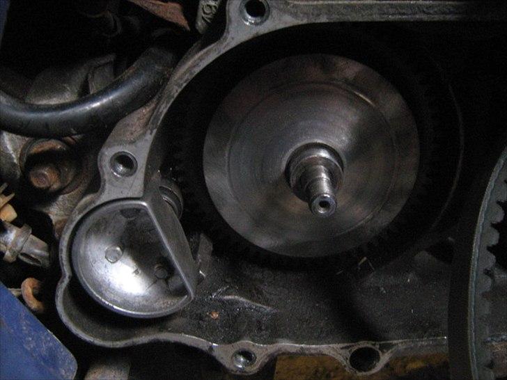 Honda sfx variator - Skub variatoren ind, uden at rullerne falder ud. billede 8