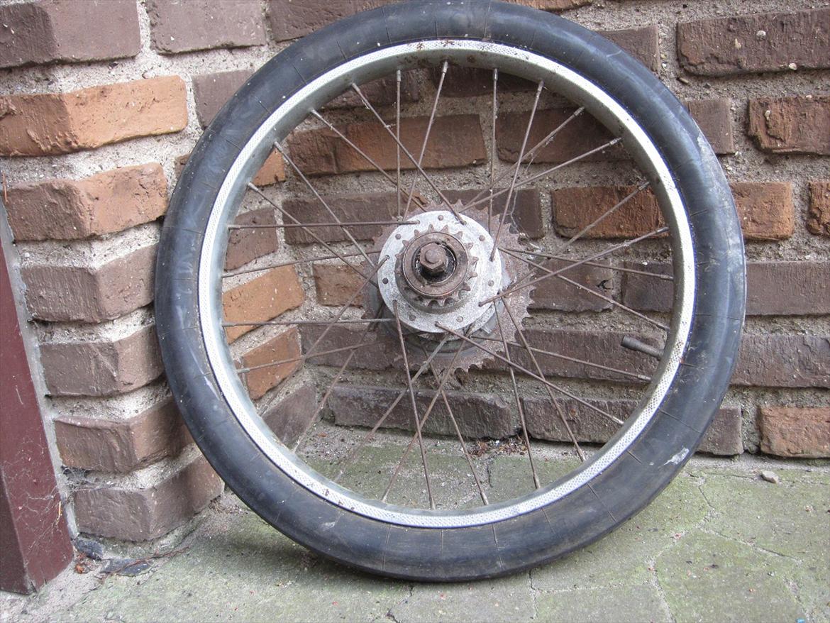 Le' Honda Amigo projekt - Baghjul inden jeg gik i gang :P billede 9