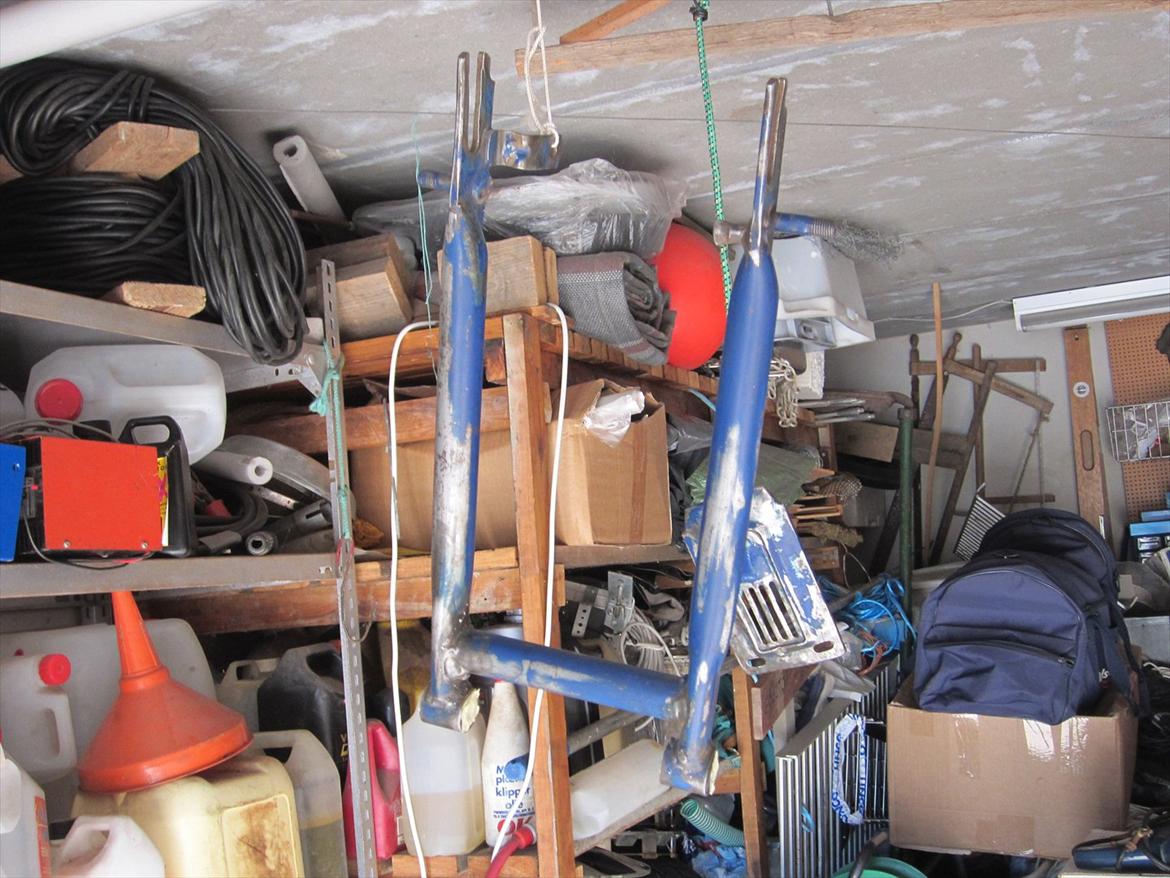 Le' Honda Amigo projekt - Stel og Tank slebet ned ;P billede 15