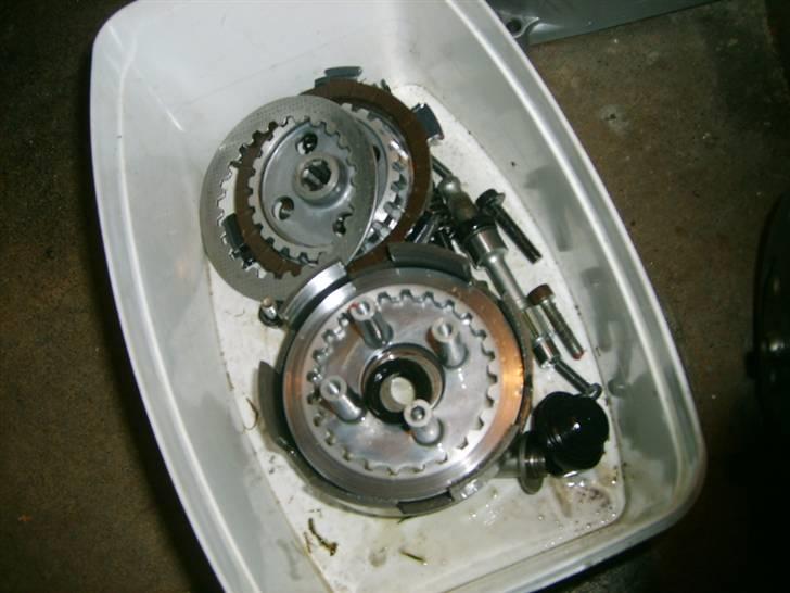 Suzuki Dm50 -Projekt*Shine* - Koblingen hvor der skal orignale koblingsplader i ! 
frem for det der dårlige kvalitet fra thansen ! :D billede 4