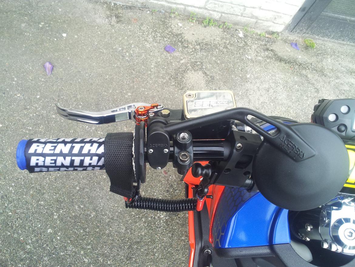 Nyere bilder av Aprilia SR50R Spiderman (BB86 Edition) billede 14