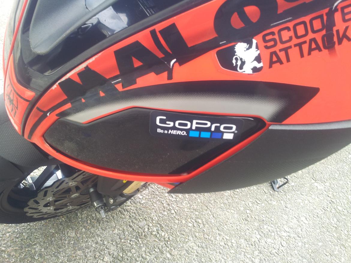 Nyere bilder av Aprilia SR50R Spiderman (BB86 Edition) billede 16