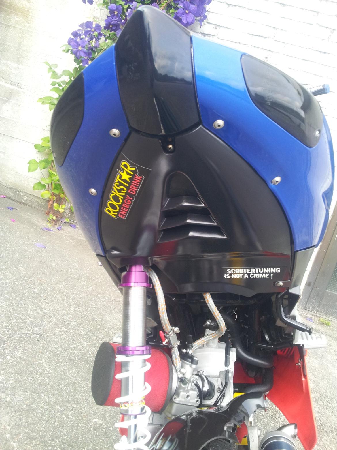 Nyere bilder av Aprilia SR50R Spiderman (BB86 Edition) billede 18