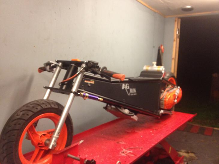 {{currentPhoto.altText}} billede {{currentPhoto.number}}