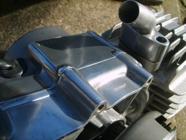 Suzuki Dm50 -Projekt*Shine* - Læg mærke til indsugnings-studsen billede 1