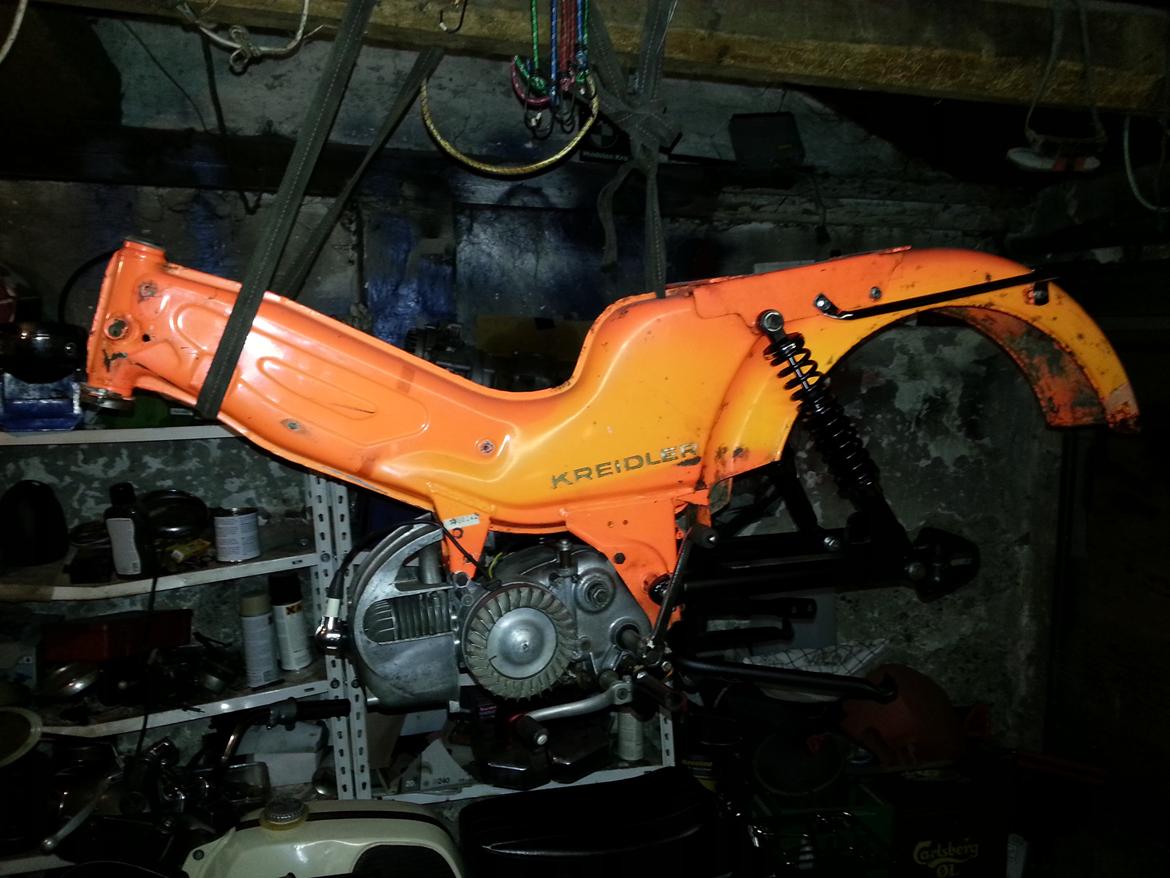 Kreidler Florett RS 1974. - Bagsvinger, bagstøddæmpere, og sportsbøjle monteret. billede 43