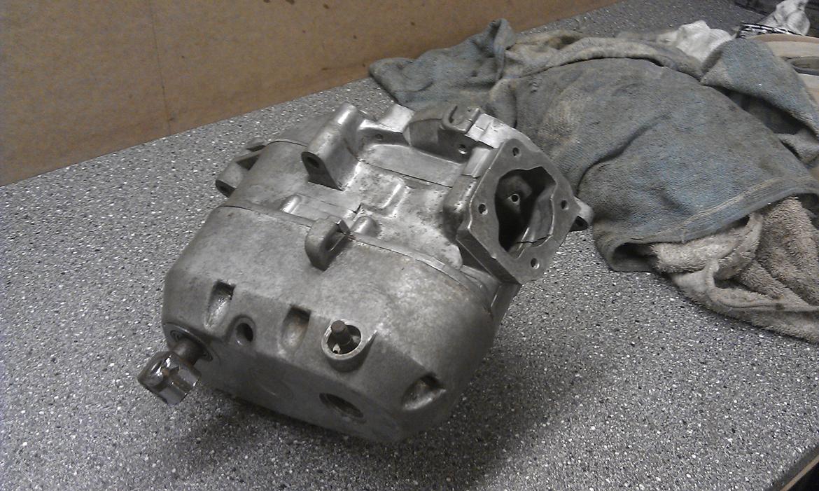 Puch Monza 3 Gear ´77 projekt - Blokke rengjort billede 4