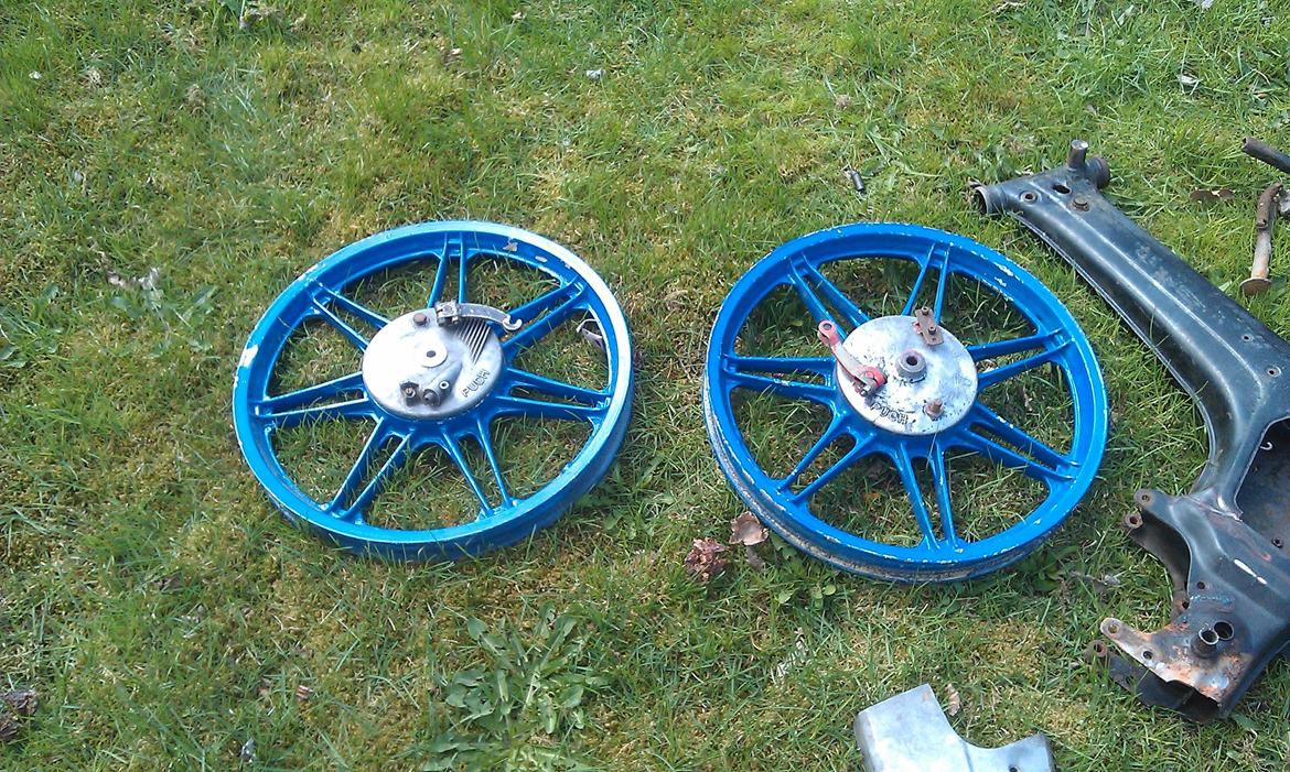 Puch Monza 3 Gear ´77 projekt - Dele ligger klar til sandblæser billede 13