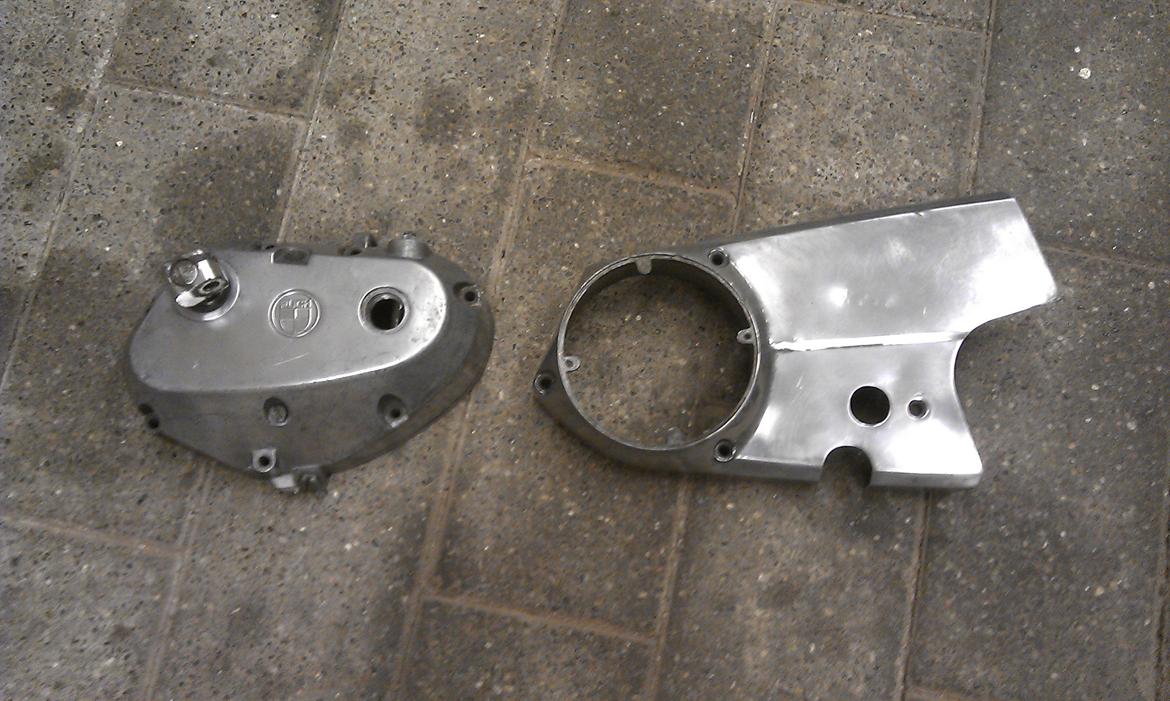 Puch Monza 3 Gear ´77 projekt - Fik også pudset motordækseler lidt op billede 18