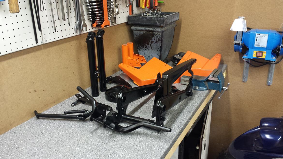 Puch Monza 3 Gear ´77 projekt - Nymalede dele billede 26