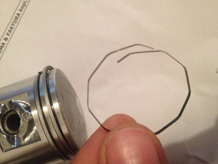 {{currentPhoto.altText}} billede {{currentPhoto.number}}