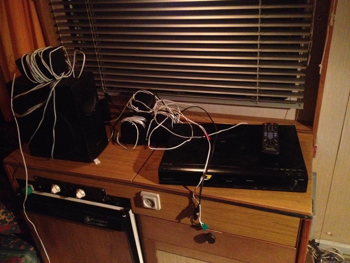 DM klargørelse + opbygning af campingvogn Opdate: 11/17 - Sorraound sound købt. billede 27