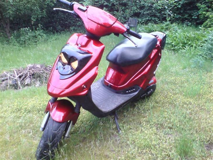 {{currentPhoto.altText}} billede {{currentPhoto.number}}