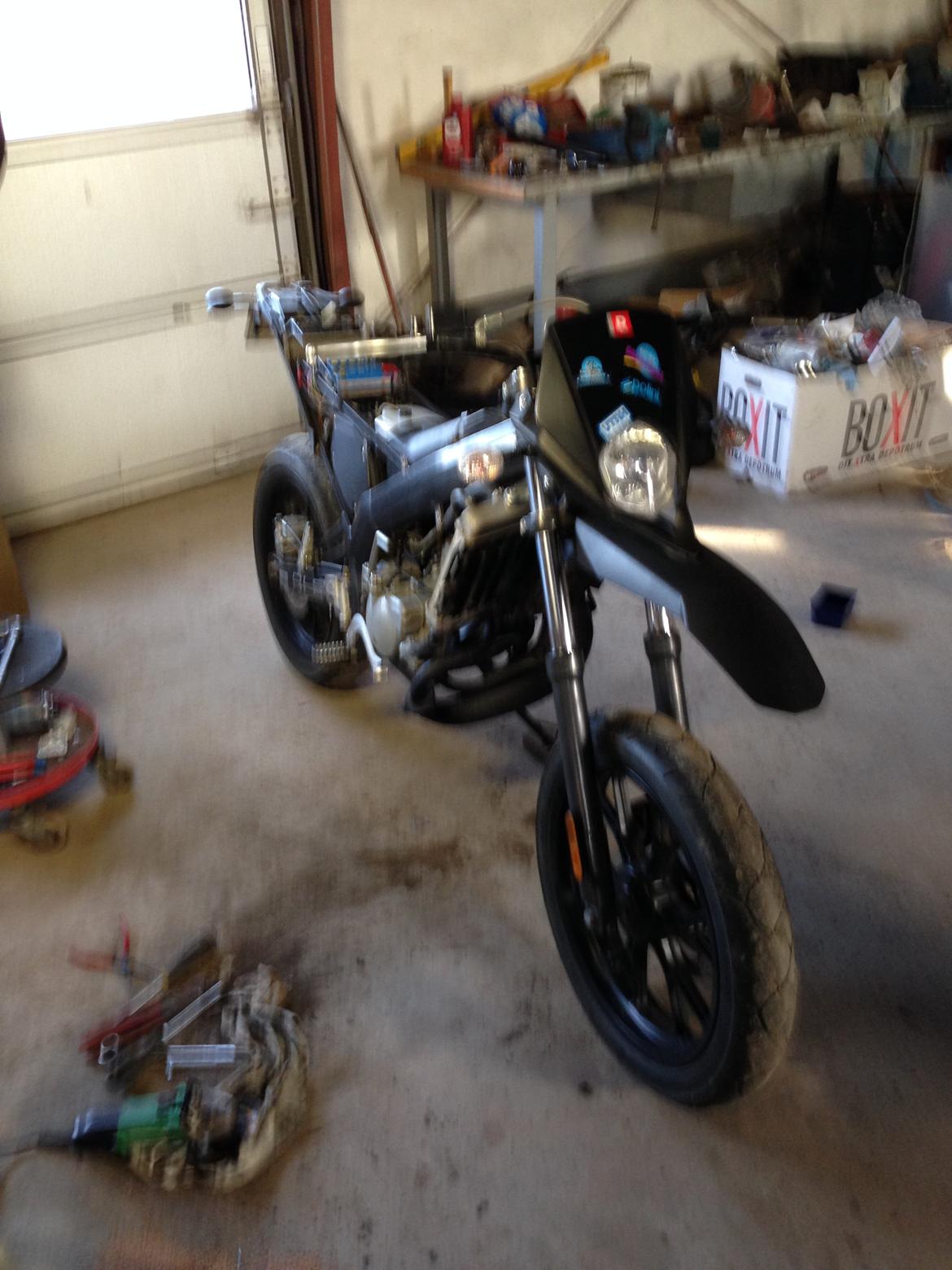 Derbi senda DRD extreme tuning projekt ( underkniven )  - Inde i mit lille værksted :D  billede 3