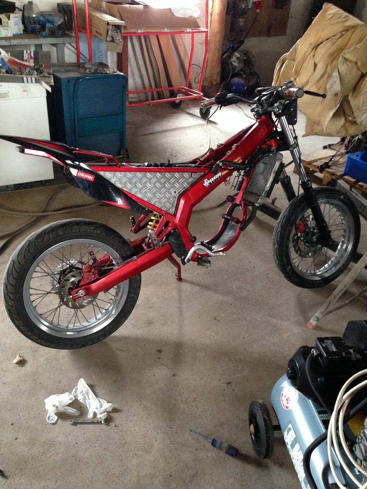 Derbi senda DRD extreme tuning projekt ( underkniven )  - Så ryger den racer motor fra min smt over på drden :)  billede 18