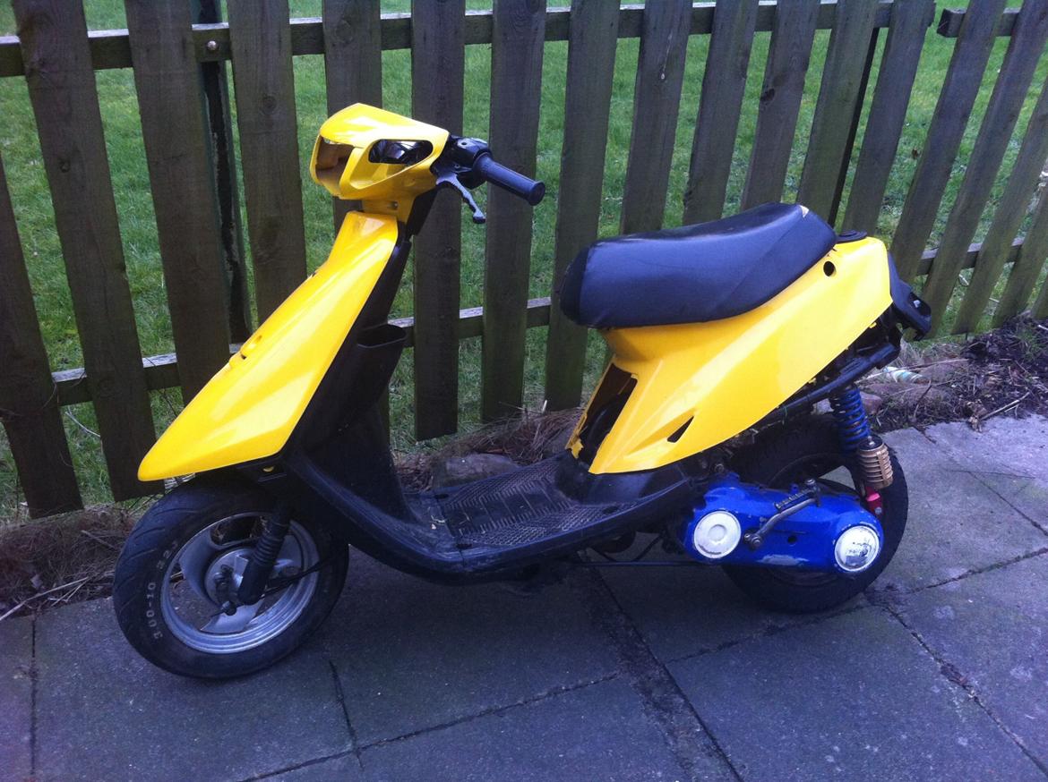 Yamaha Jog FS projekt. - Som jeg fik den, den var lidt mere beskidt, fjernede det værste. billede 1