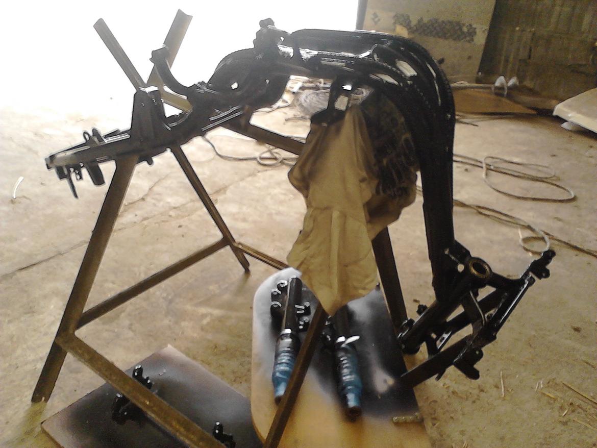 Pgo Hot 77 BB - Ny malet  billede 3