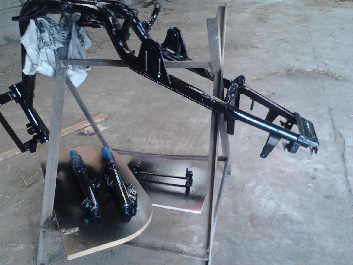 Pgo Hot 77 BB - Ny malet billede 4