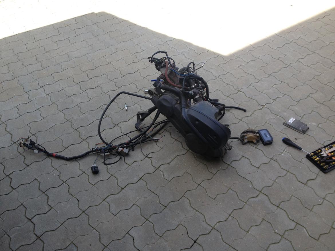 Komplet Aprilia SR50 Ditech motor billede 1