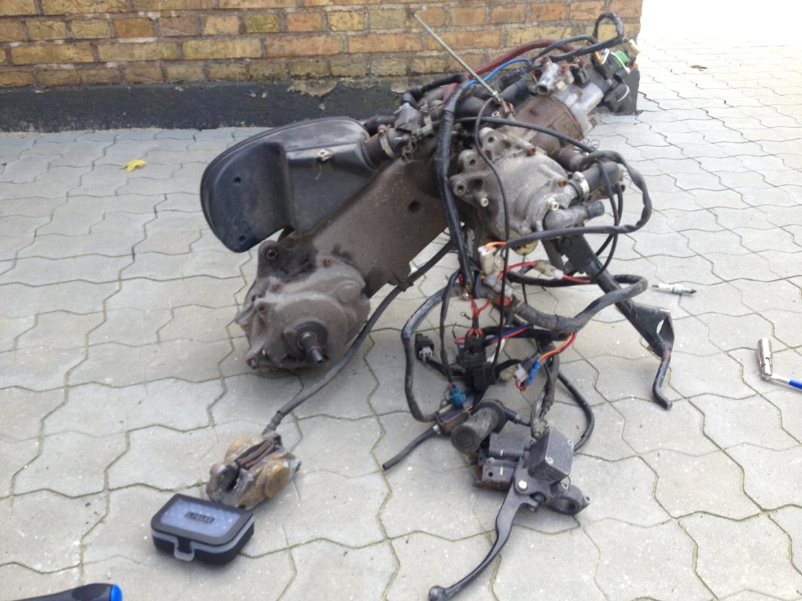 Komplet Aprilia SR50 Ditech motor billede 3