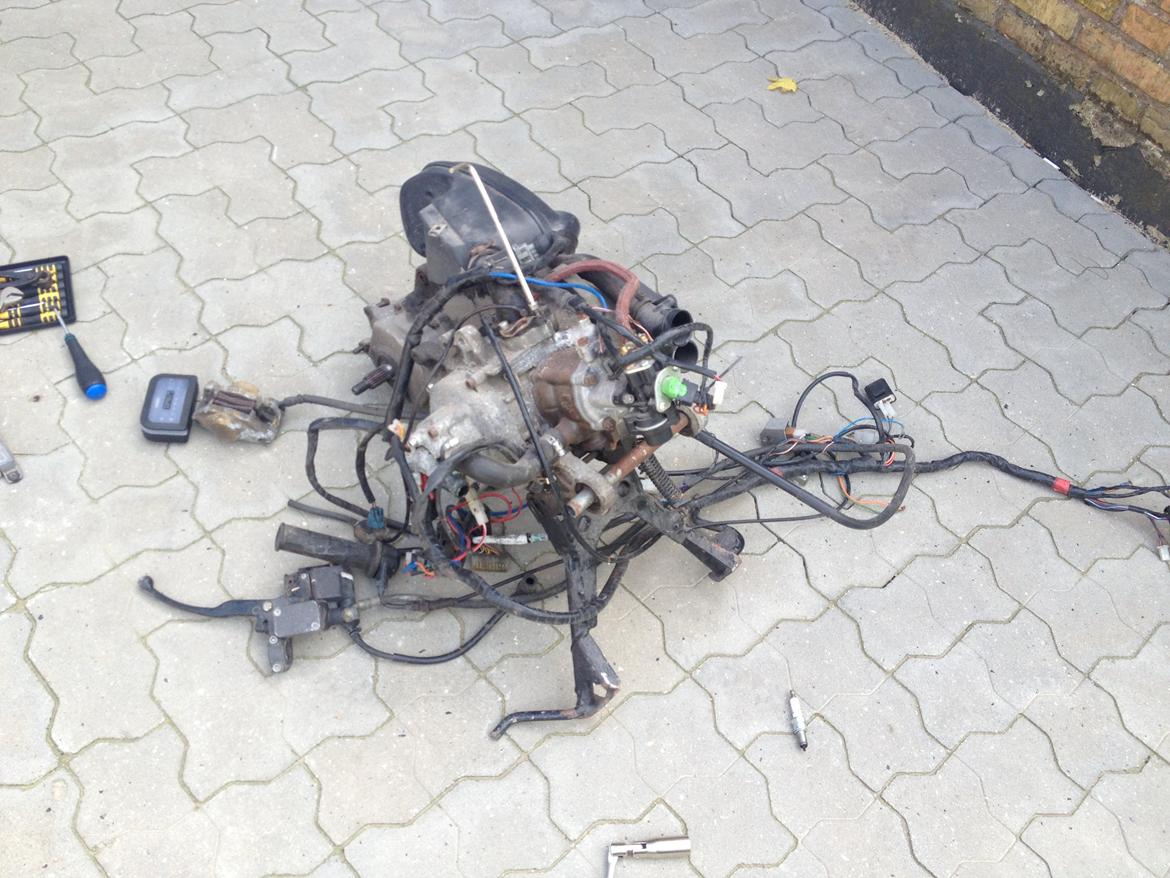 Komplet Aprilia SR50 Ditech motor billede 2