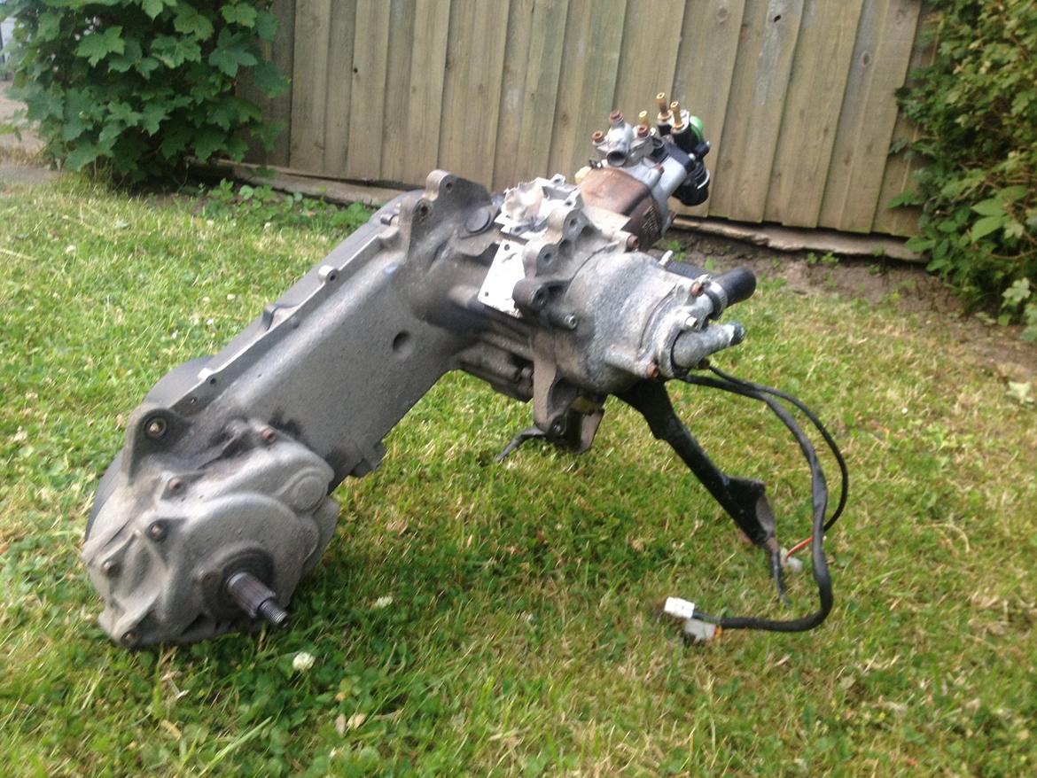 Komplet Aprilia SR50 Ditech motor billede 14