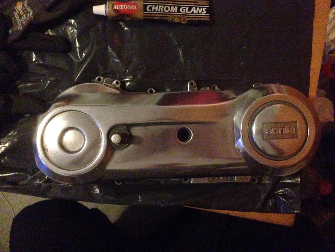 Yamaha Jog FS projekt. - Efter en gang polering, maler dem nok en dag, derfor vil jeg ik bruge mere tid p[ dem lige nu. :) billede 13