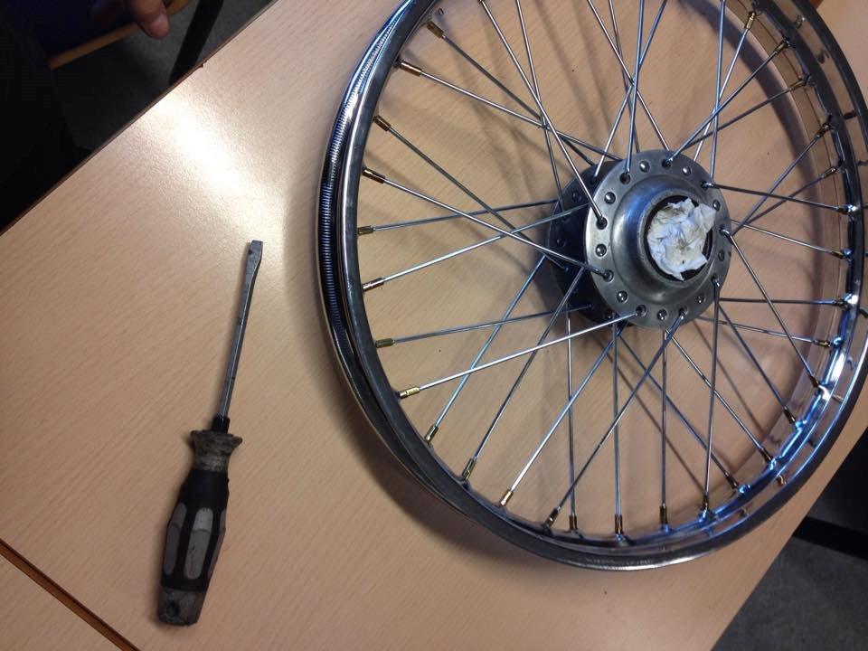 Yamaha fs1 77' projekt - Samlede den selv, i klassen en dag.. Egerne er købt ved yamahafs1.dk billede 17