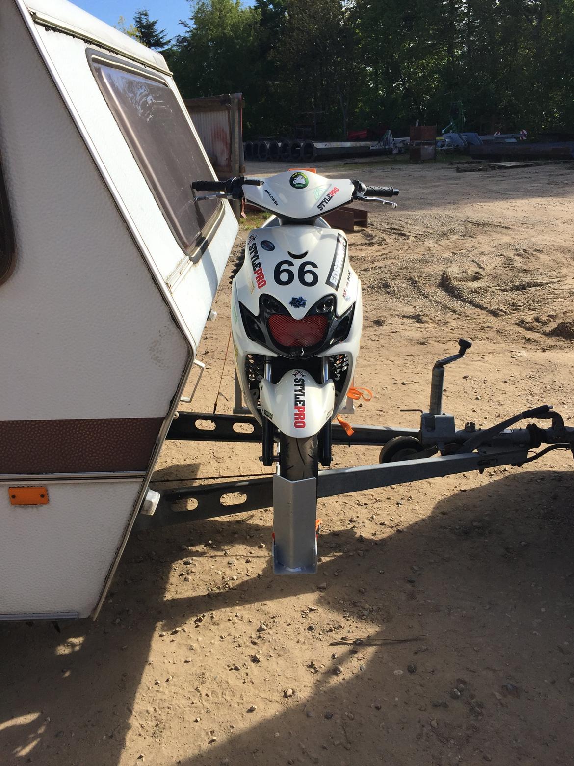 stativ til scooter på campingvogn billede 5
