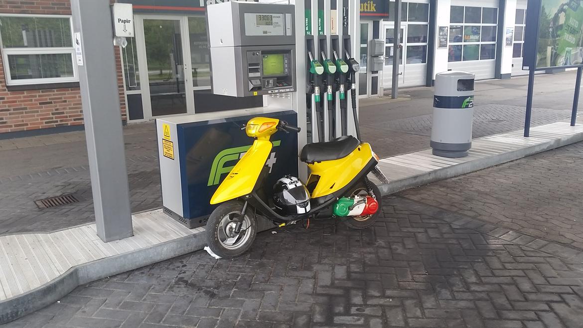 Yamaha Jog FS projekt. - Første billede hvor den er forholdsvis færdigsamlet.. billede 74