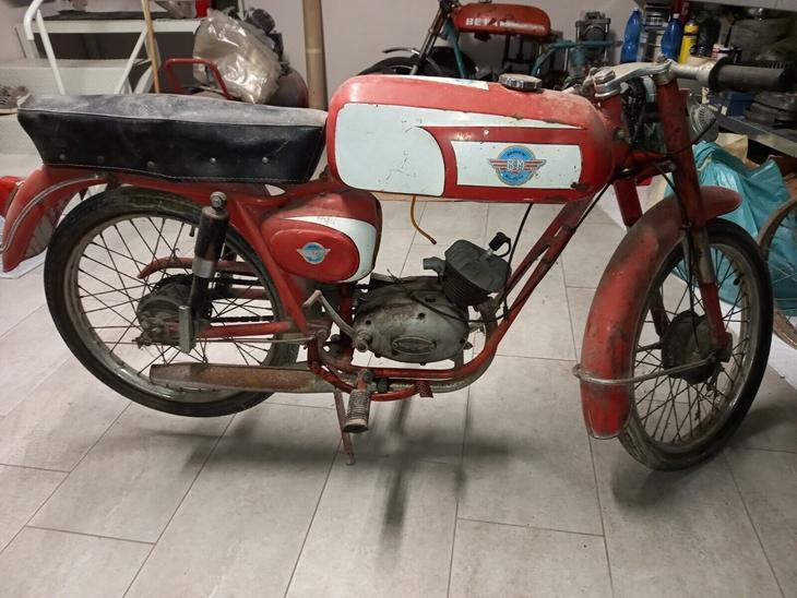 {{currentPhoto.altText}} billede {{currentPhoto.number}}