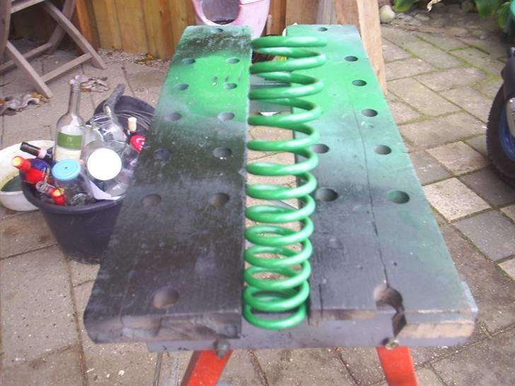 Zip Sprinter - Bagfjederen skal da også lige males billede 7