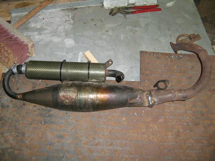 Udstødnings projekt evo vs athena - Min nye athena racing udstødning til min comet lir hihi billede 4