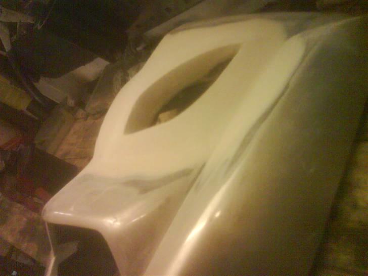 Renovering/styling af Yamaha slider - 3 omgang. lig mærke til fordybningen. billede 3