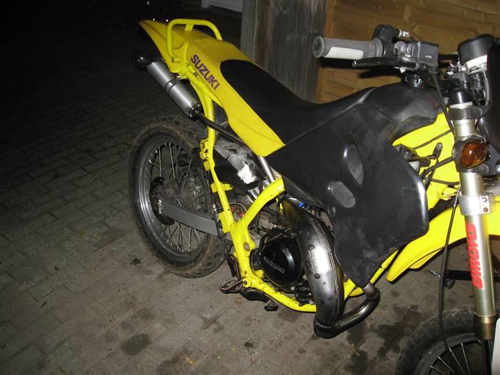 Yasuni Cross udstødning til Suzuki Rmx/Smx - Monteret på vilddyret :D
 billede 4