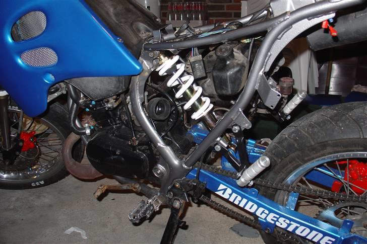 Suzuki SMX Projekt. - Den nye Kundo Støddæmper sat på. billede 12