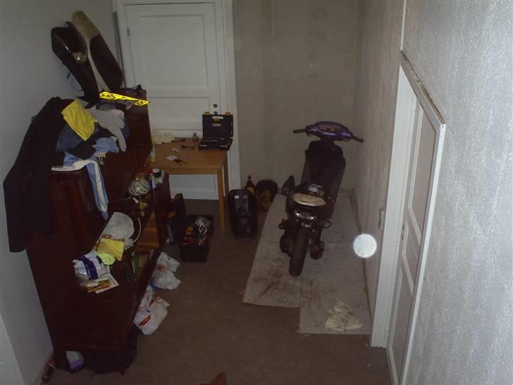 Honda SFX projekt af "KN Customs" - Inde i gangen og af med alt hvad der ka tages af (: billede 2