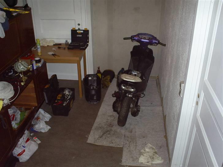 Honda SFX projekt af "KN Customs" - Dejligt at ku stå inde  ihuset og skrue :D billede 4